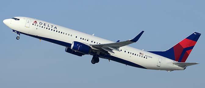 Delta Boeing 737-932ER N812DN, Los Angeles international Airport, January 19, 2015